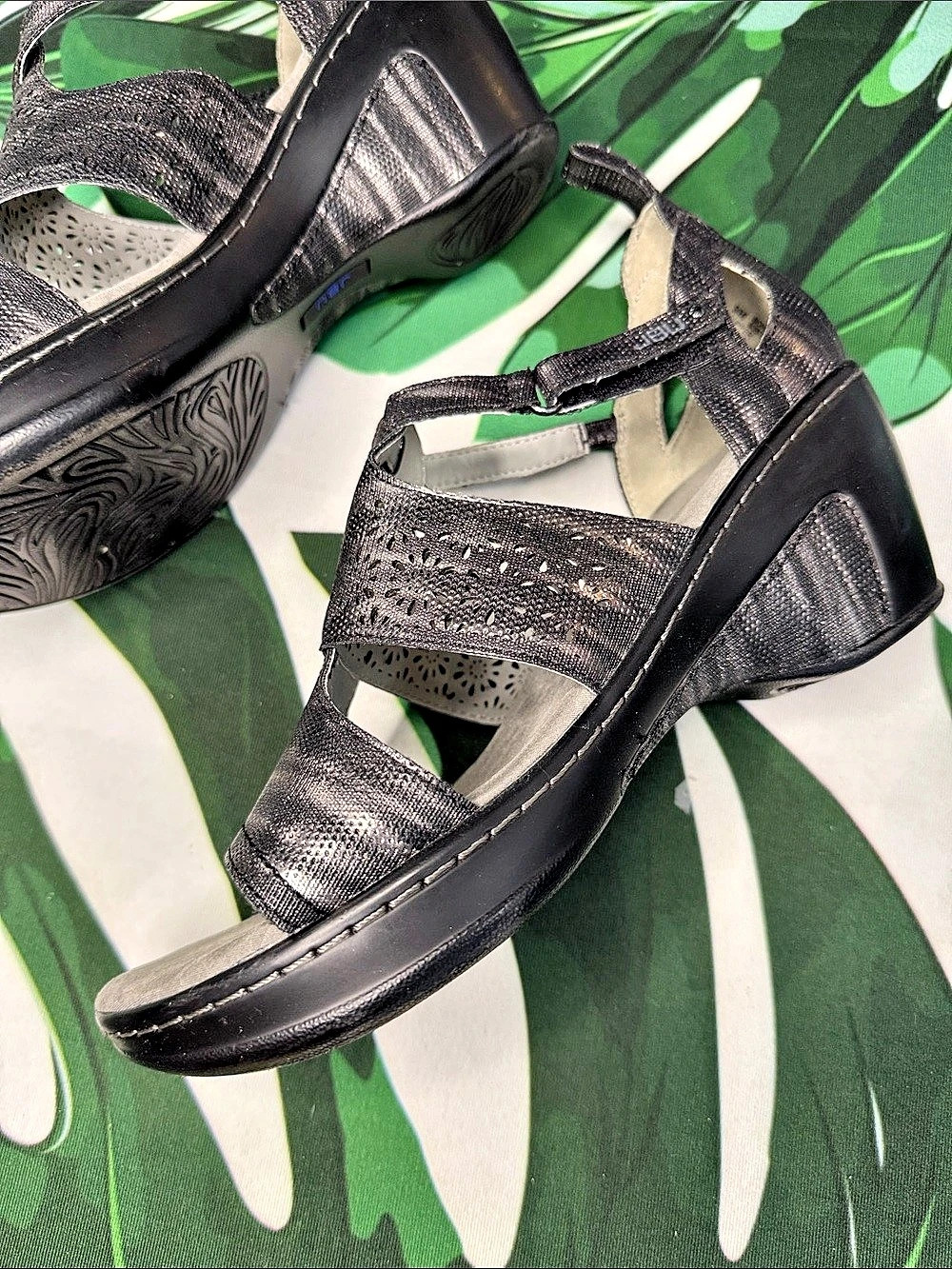 JBU Metallic Wedge Sandals in Black & Gray - Picture 8 of 12